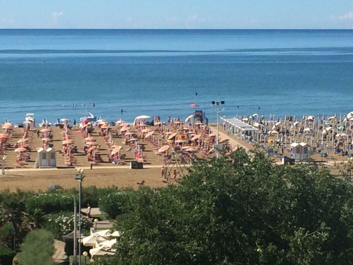 Isola Clara - Appartamenti Bibione Exterior photo